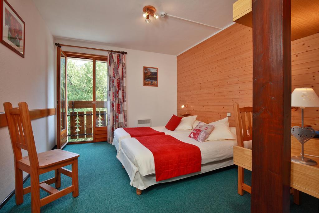 Logis Hotel Le Vetine Le Valtin Kamer foto
